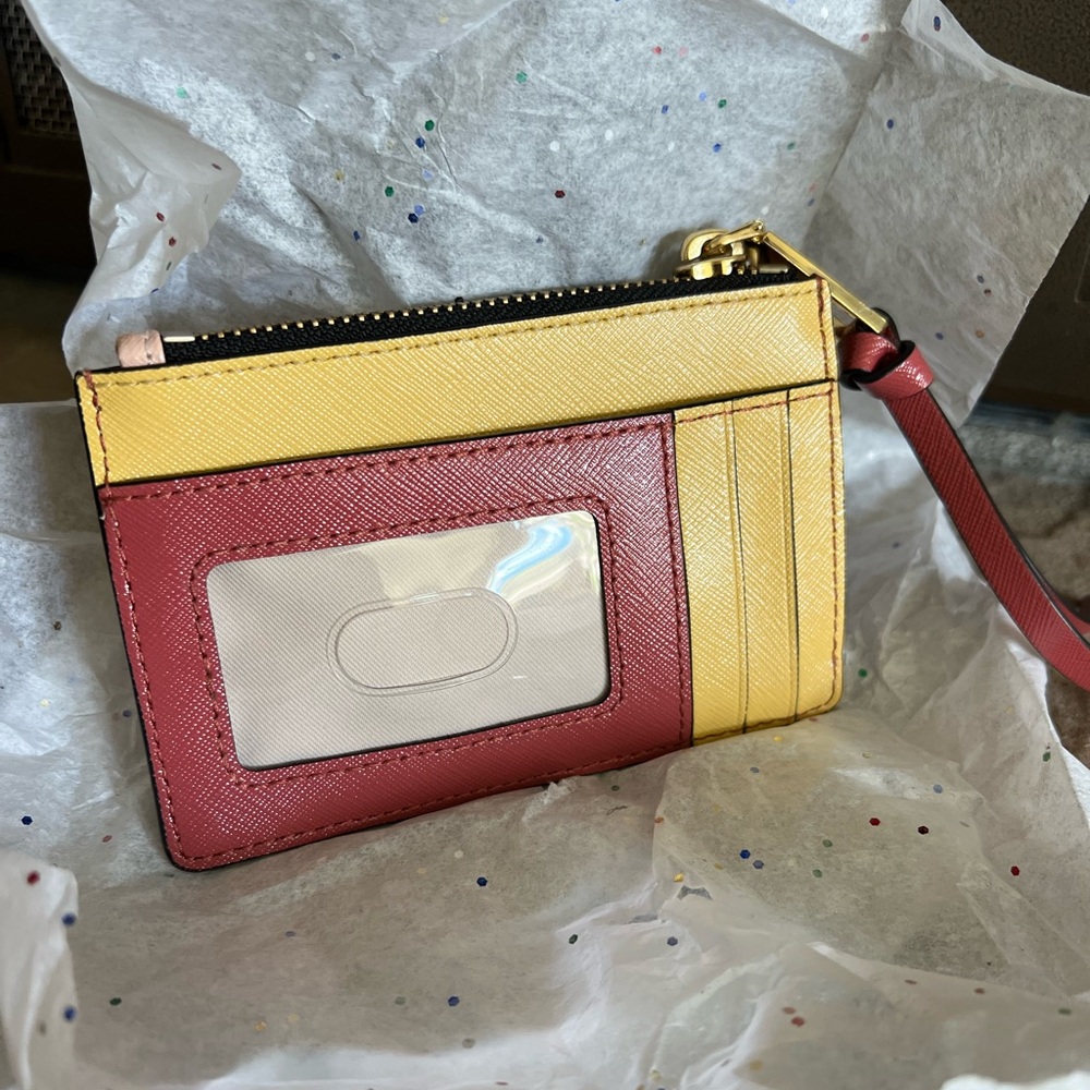 Marc Jacobs Blush Pink Wristlet with Gold Accents - Picture 3 of 6